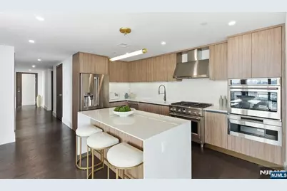 8701 Churchill Road 1401 #1401, North Bergen, NJ 07047 - Photo 9