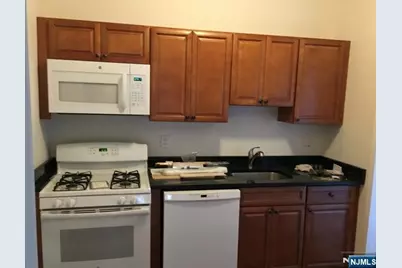 15 Harrison Place, Clifton, NJ 07011 - Photo 3