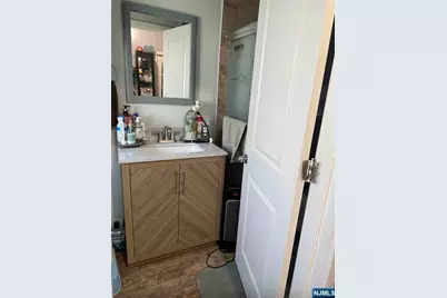 15 Harrison Place, Clifton, NJ 07011 - Photo 7