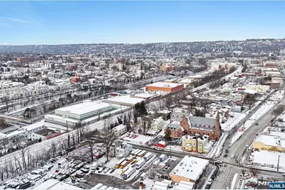 27 Oakwood Avenue, Orange, NJ 07050 - Photo 11