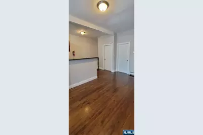 110 Peabody Place, Newark, NJ 07104 - Photo 5