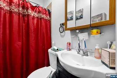 4 Market Street, Passaic, NJ 07055 - Photo 17