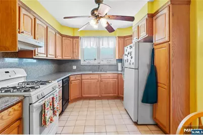 47 Elycroft Parkway, Rutherford, NJ 07070 - Photo 7