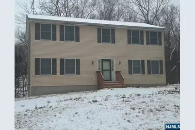 16 Crest Road, Sussex, NJ 07461 - Photo 1