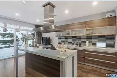760 E Undercliff B #B, Edgewater, NJ 07020 - Photo 13