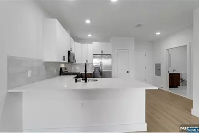 255 Ridge Road 303 #303, Lyndhurst Township, NJ 07071 - Photo 11