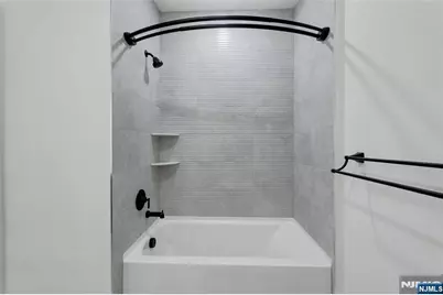 255 Ridge Road 306 #306, Lyndhurst Township, NJ 07071 - Photo 17