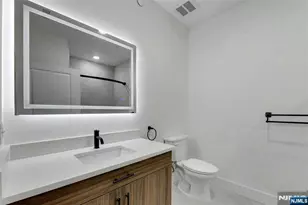 255 Ridge Road 301, Lyndhurst Township, NJ 07071 - Photo 19