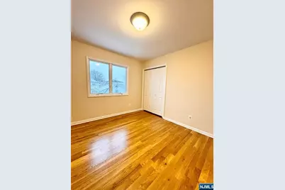 57 Franklin Street 2nd Floor #2nd floor, Elmwood Park, NJ 07407 - Photo 13