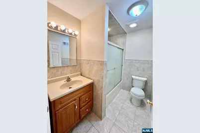 57 Franklin Street 2nd Floor #2nd floor, Elmwood Park, NJ 07407 - Photo 11