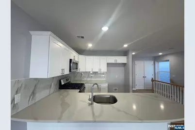 27 Isabella Avenue 2nd Fl #2nd Fl, Newark, NJ 07106 - Photo 9