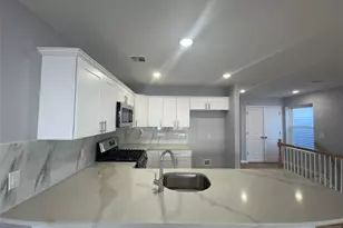 27 Isabella Ave 2nd Fl, Newark, NJ 07106 - Photo 9