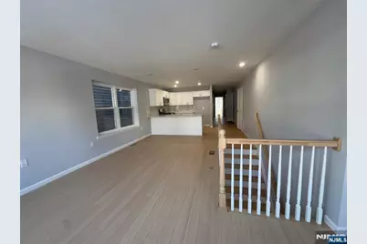 29 Isabella Avenue 1st Fl #1st Fl, Newark, NJ 07106 - Photo 5