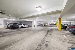 109 Four Seasons Dr 109, Wayne, NJ 07470 - Photo 25