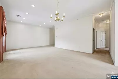 109 Four Seasons Drive 109 #109, Wayne, NJ 07470 - Photo 9