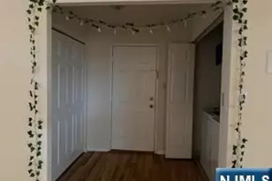 280-320 Oak Street 304C, Ridgewood, NJ 07450 - Photo 9