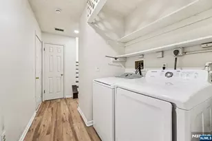 1075 Ash Dr, Mahwah, NJ 07430 - Photo 33