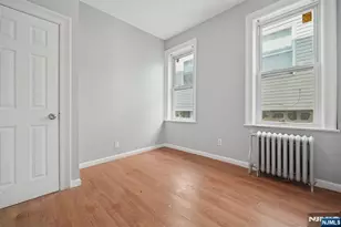 130 Wilkinson Ave 1, Jersey City, NJ 07305 - Photo 13