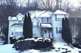 17 Bowers Dr, Hackettstown, NJ 07840 - Photo 1