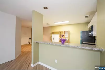 364 Palisade Avenue 4C #4C, Cliffside Park, NJ 07010 - Photo 7