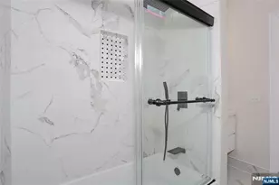 592 Fermery Dr, New Milford, NJ 07646 - Photo 37