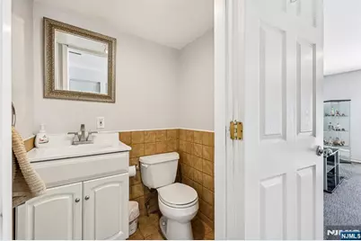 364 Broad Street, Carlstadt, NJ 07072 - Photo 27