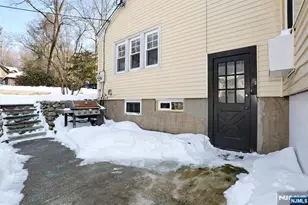 2 Maysenger Rd, Mahwah, NJ 07430 - Photo 29