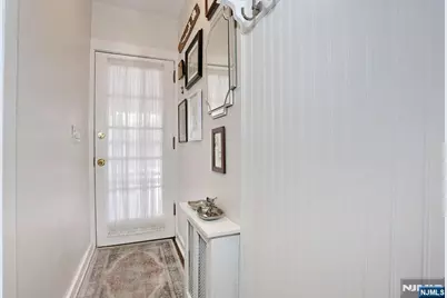 2 Maysenger Road, Mahwah, NJ 07430 - Photo 27