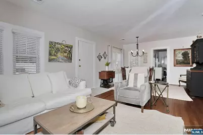 2 Maysenger Road, Mahwah, NJ 07430 - Photo 11