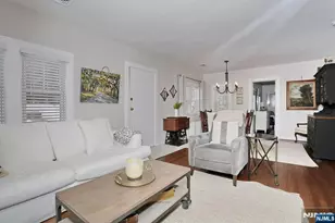 2 Maysenger Rd, Mahwah, NJ 07430 - Photo 11