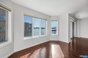 502 Smith Ct R502, Edgewater, NJ 07020 - Photo 9