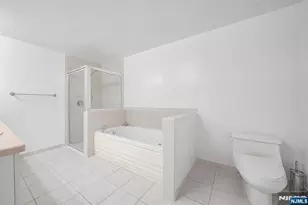 502 Smith Ct R502, Edgewater, NJ 07020 - Photo 23