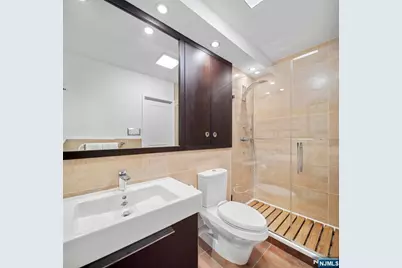 7855 Boulevard E 6A #6A, North Bergen, NJ 07047 - Photo 17