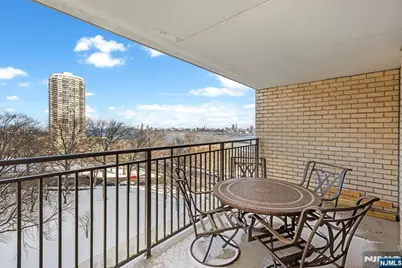 7855 Boulevard E 6A #6A, North Bergen, NJ 07047 - Photo 9