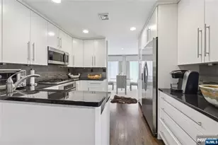 7 Coniston Ct, Wayne, NJ 07470 - Photo 9