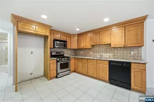 365 Forest Dr, Englewood Cliffs, NJ 07632 - Photo 39