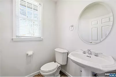 365 Forest Drive, Englewood Cliffs, NJ 07632 - Photo 7