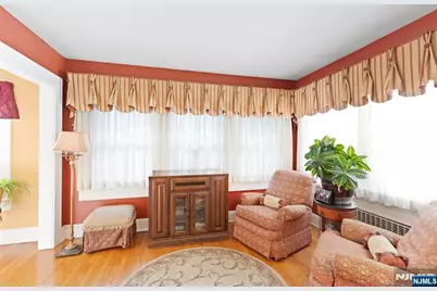 7 Wayland Drive, Verona, NJ 07044 - Photo 5