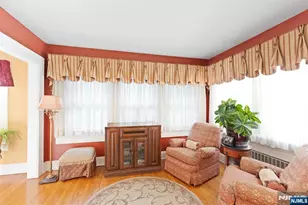 7 Wayland Dr, Verona, NJ 07044 - Photo 5