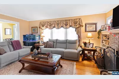 7 Wayland Drive, Verona, NJ 07044 - Photo 11