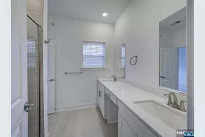 63 Veterans Way 426 #426, Morris Plains, NJ 07950 - Photo 31