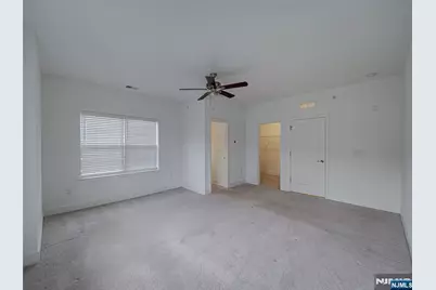 63 Veterans Way 426 #426, Morris Plains, NJ 07950 - Photo 27