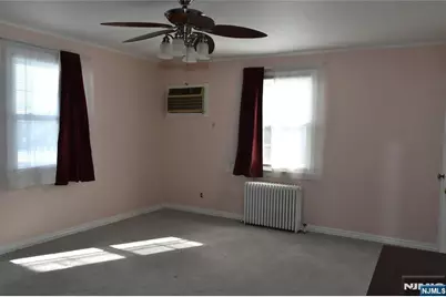 41 Elmwood Terrace 41 #41, Elmwood Park, NJ 07407 - Photo 21