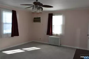 41 Elmwood Terrace 41, Elmwood Park, NJ 07407 - Photo 21