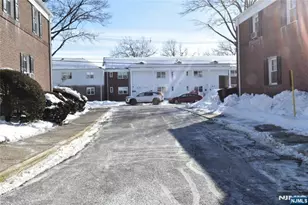 41 Elmwood Terrace 41, Elmwood Park, NJ 07407 - Photo 37