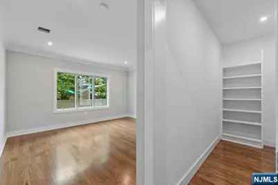 211 Warwick Avenue 1 #1, Fort Lee, NJ 07024 - Photo 19