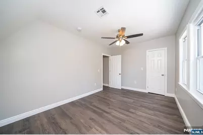 2033 Edwin Avenue 2 #2, Fort Lee, NJ 07024 - Photo 7