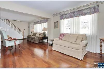 46 Knollwood Drive, Paramus, NJ 07652 - Photo 5