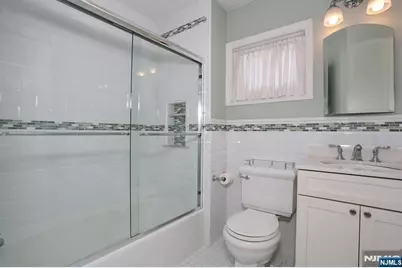 46 Knollwood Drive, Paramus, NJ 07652 - Photo 21