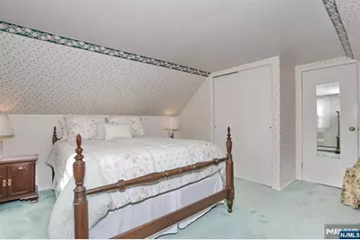 46 Knollwood Drive, Paramus, NJ 07652 - Photo 25